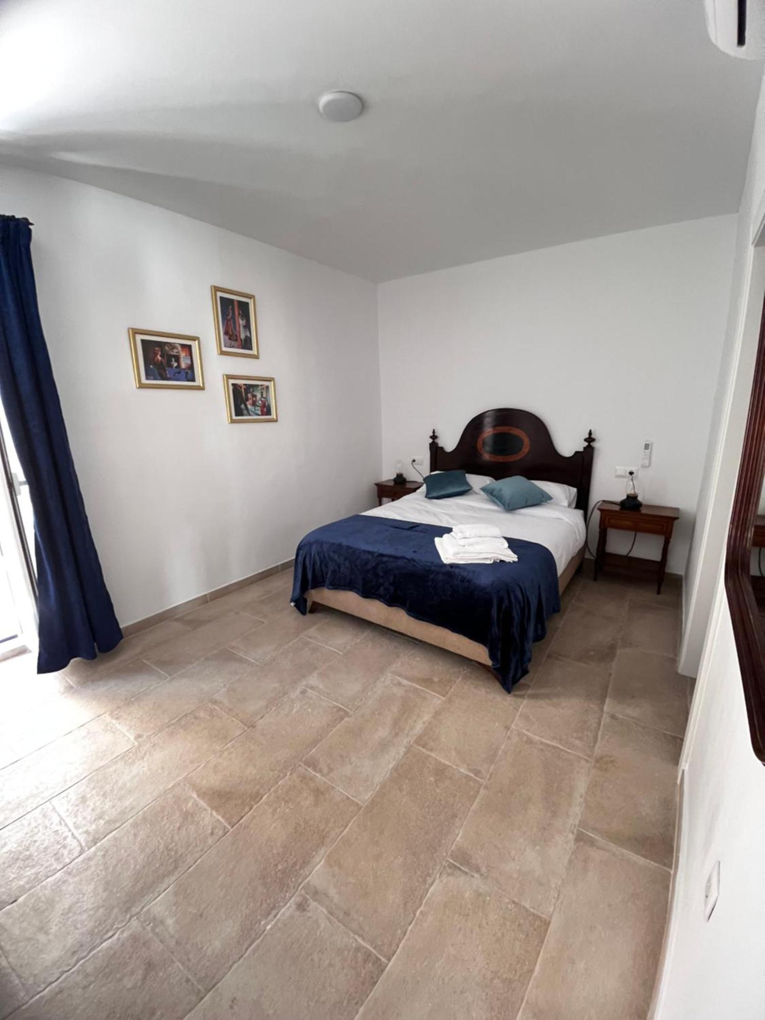 Shanti'S Andalusian Rooms Malaga Ngoại thất bức ảnh