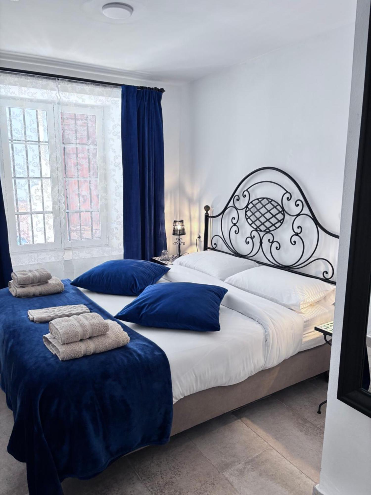 Shanti'S Andalusian Rooms Malaga Ngoại thất bức ảnh