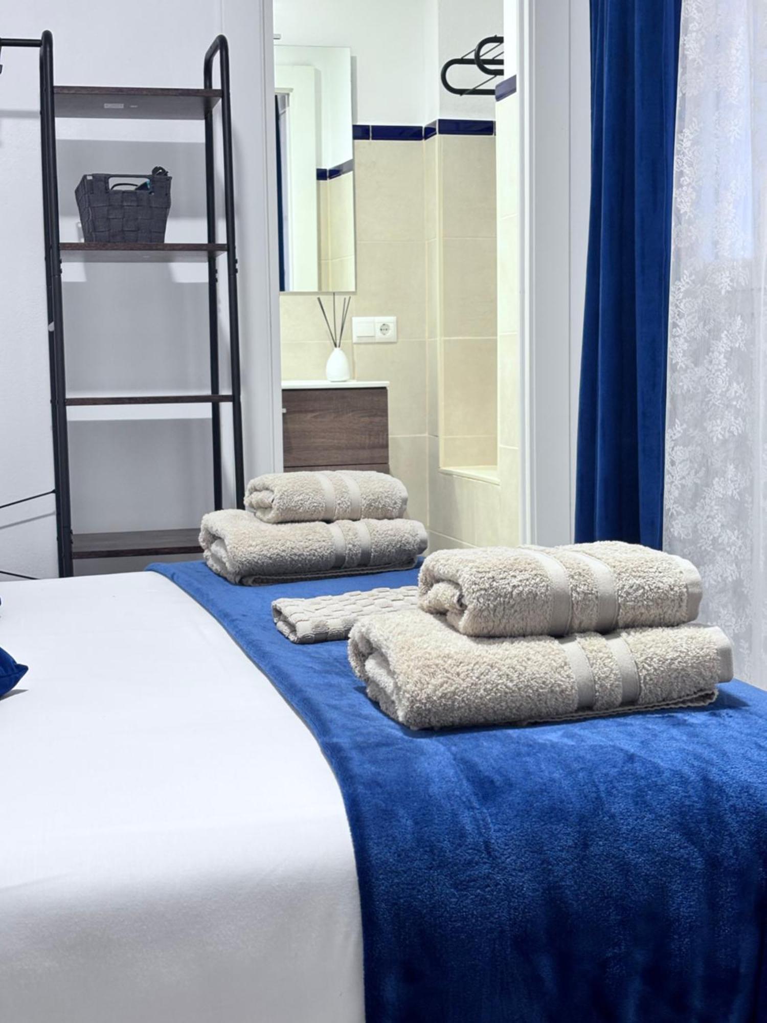Shanti'S Andalusian Rooms Malaga Ngoại thất bức ảnh