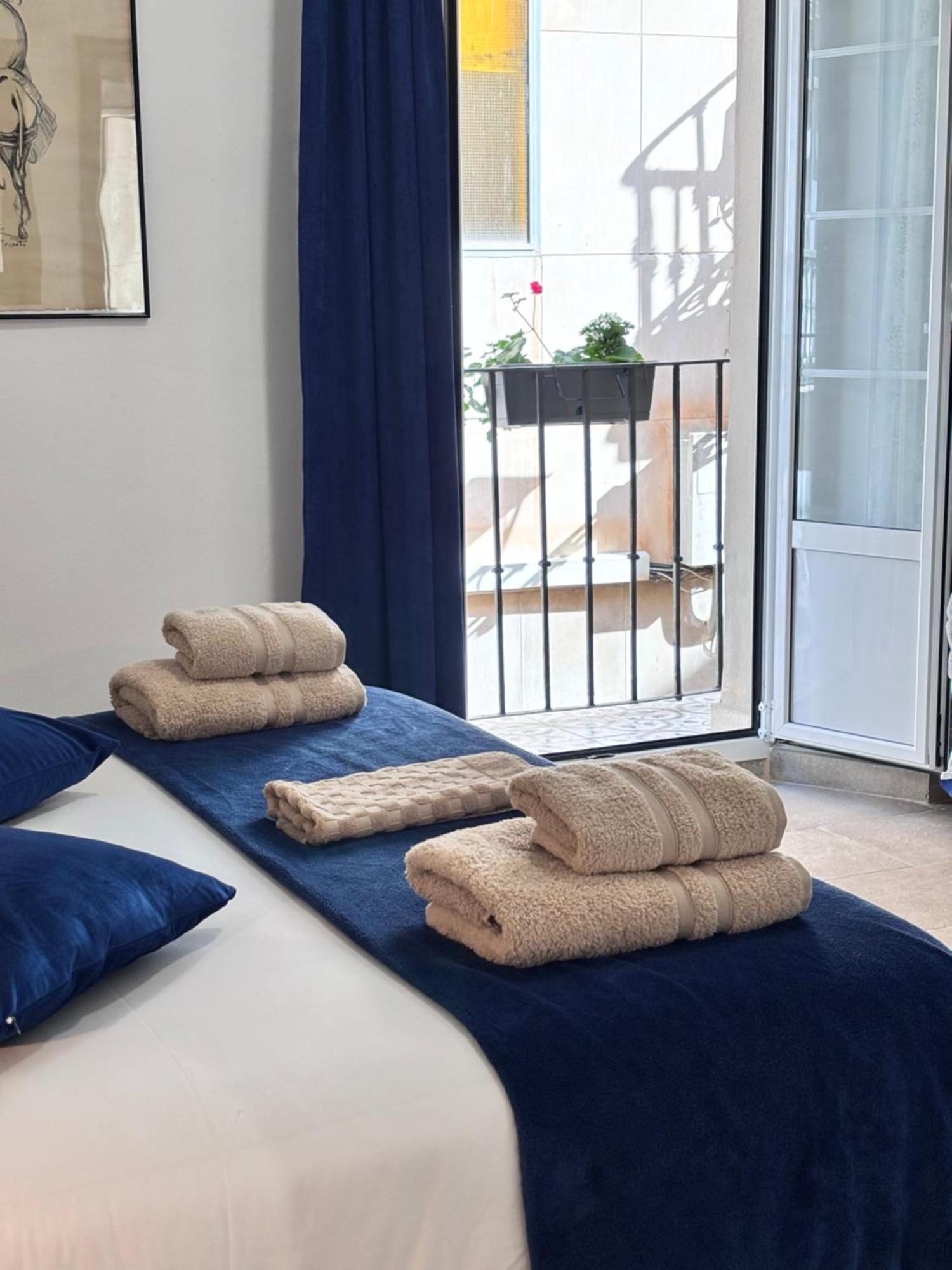 Shanti'S Andalusian Rooms Malaga Ngoại thất bức ảnh